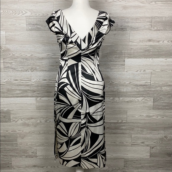 Maggy London A72 Geometric Sheath Formal Dress - Picture 4 of 8